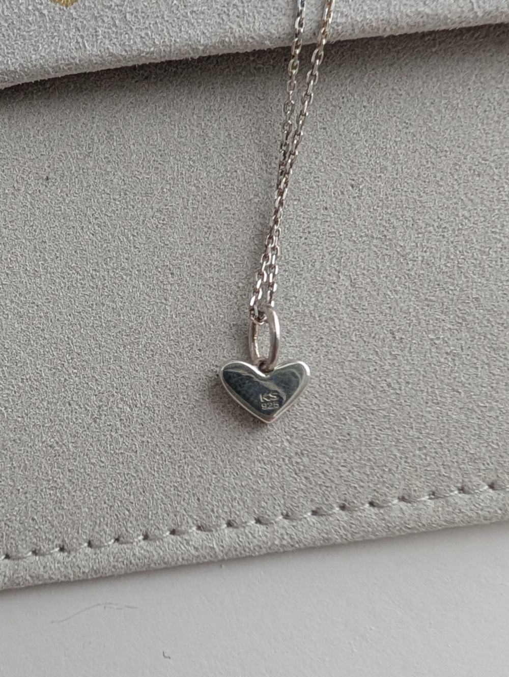 Kendra Scott Sterling Silver & Diamond Ari Heart Pendant Necklace NWOT - Picture 2 of 6